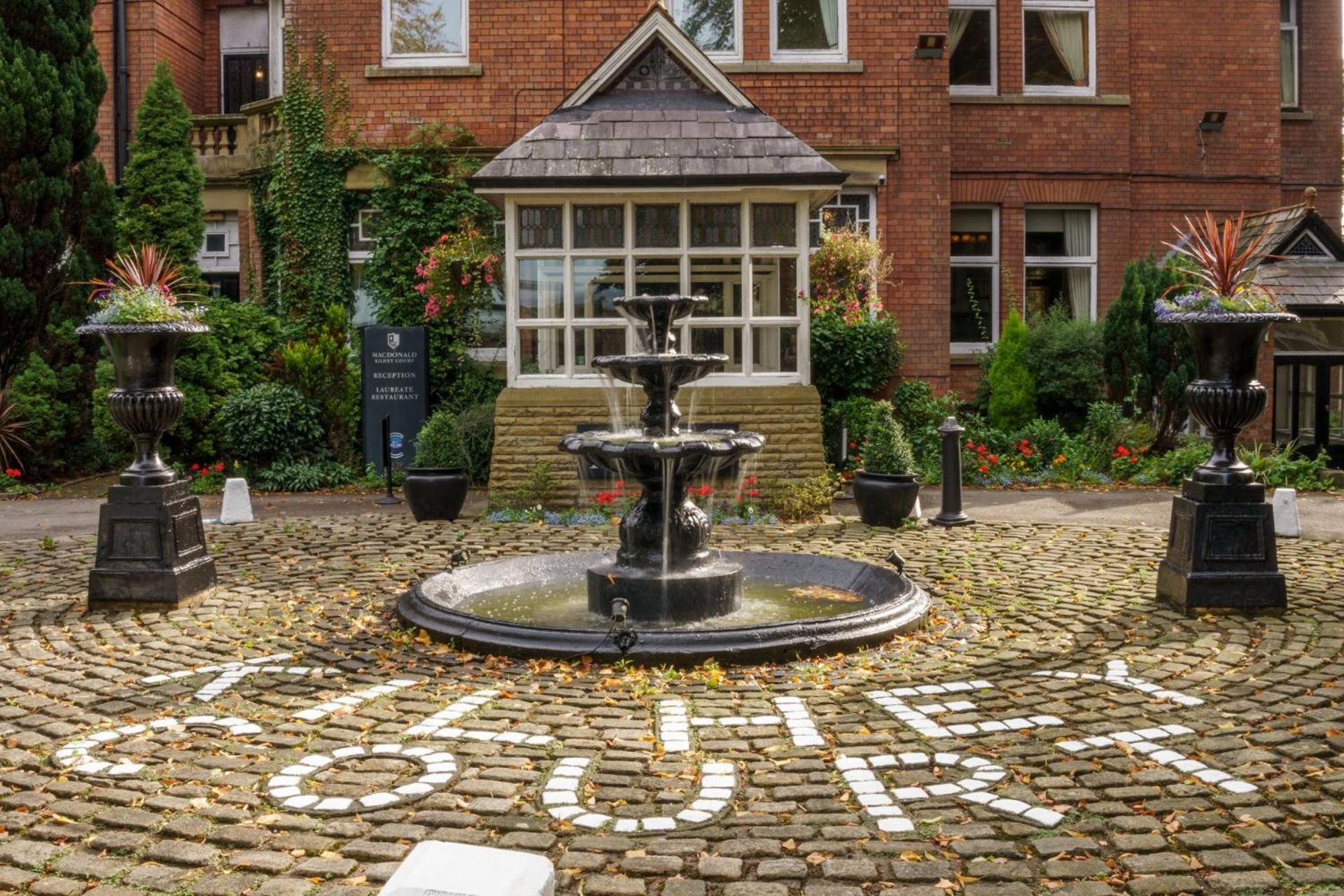 Macdonald Kilhey Court Hotel Wigan Kültér fotó